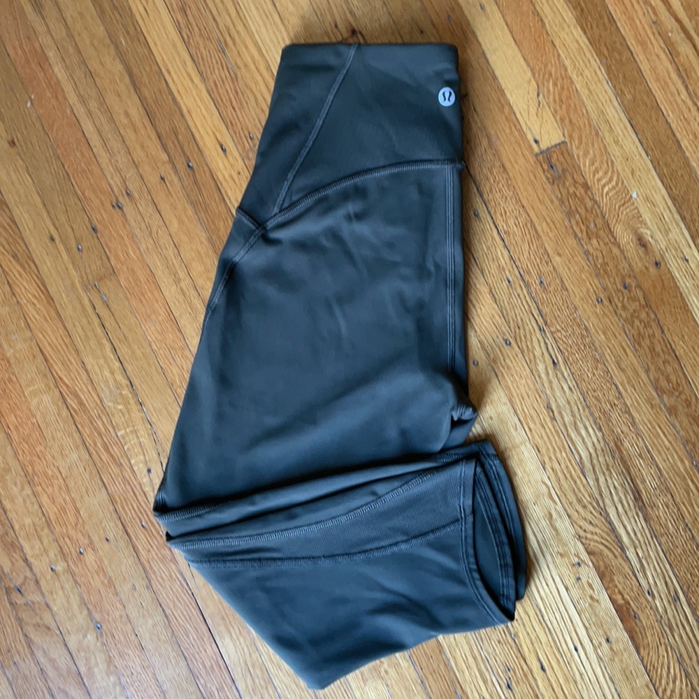 Lululemon Crop 17”